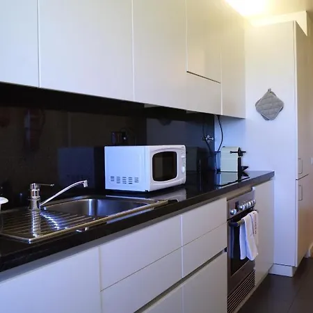 Welcome Here | Volga Лісабон